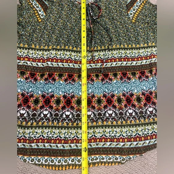 Floral Multicolor Women's boho flowy blouse - Picture 6 of 7